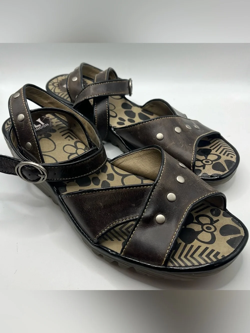 FLY London Strappy Wedge Sandals Womens EU 40 US 9 Brown Leather Studded Floral